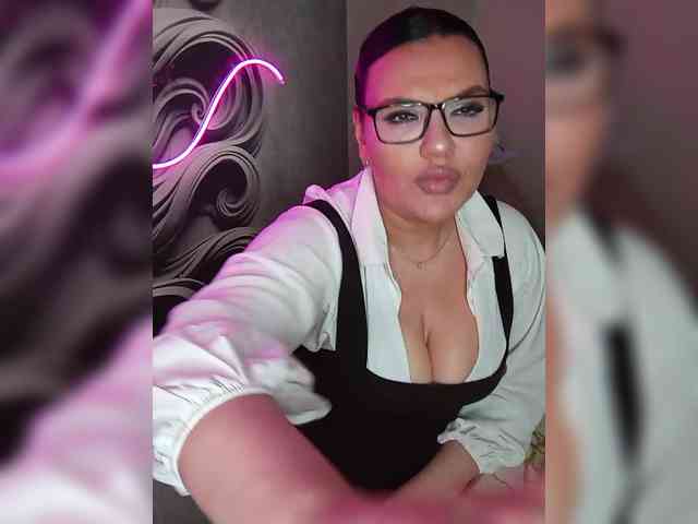 Brunetochkaaa webcam