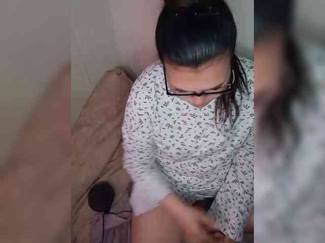 Brunetochkaaa webcam