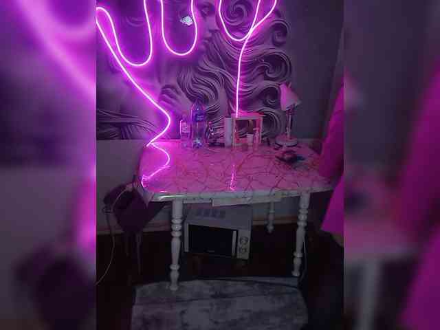 Brunetochkaaa webcam