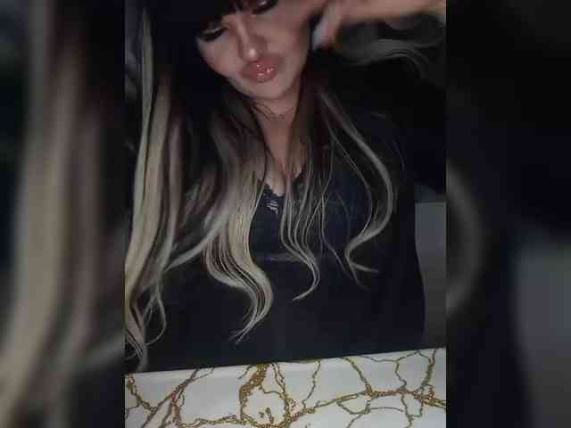 Brunetochkaaa webcam