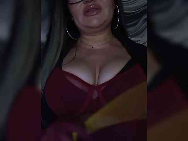 Brunetochkaaa webcam