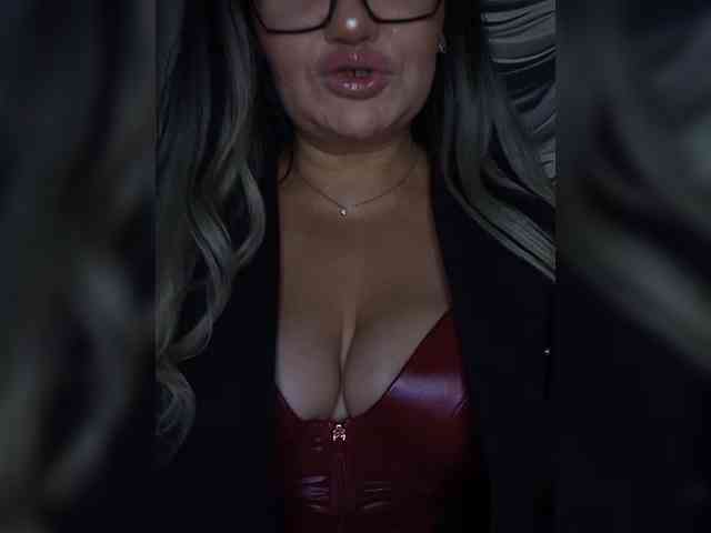 Brunetochkaaa webcam