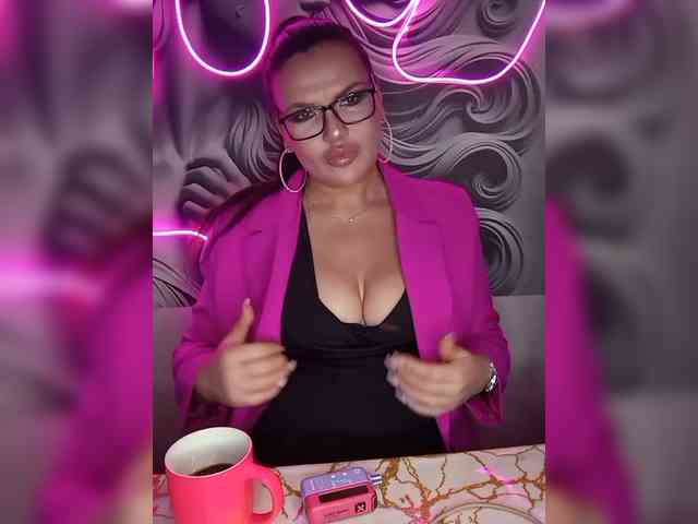 Brunetochkaaa webcam