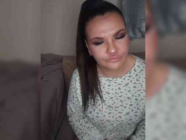 Brunetochkaaa webcam