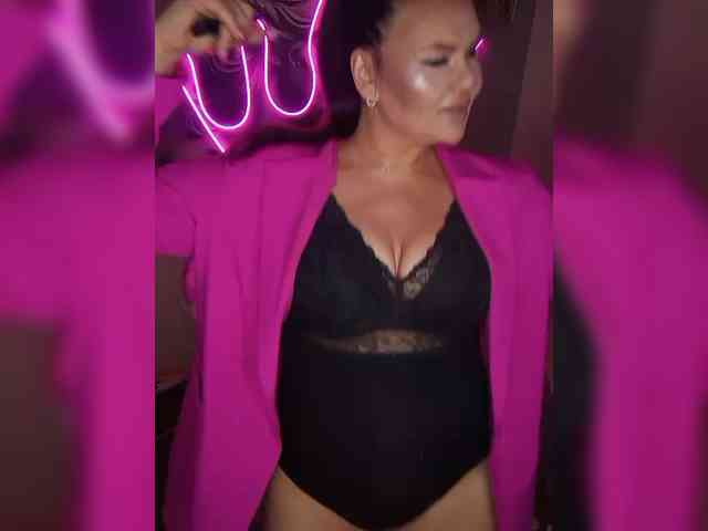 Brunetochkaaa webcam