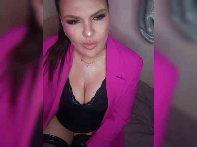 Brunetochkaaa webcam