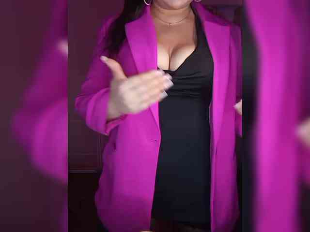 Brunetochkaaa webcam