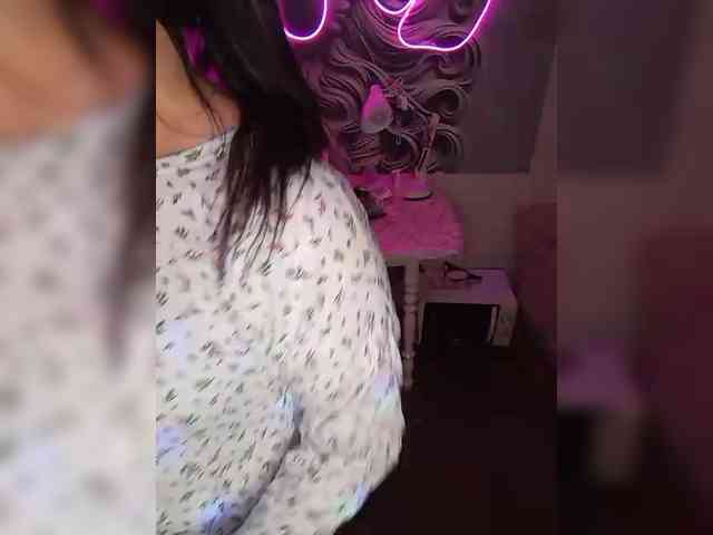 Brunetochkaaa webcam