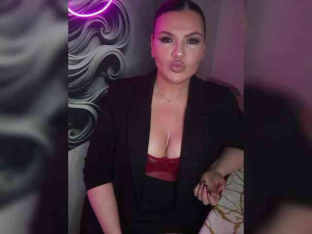 Brunetochkaaa webcam