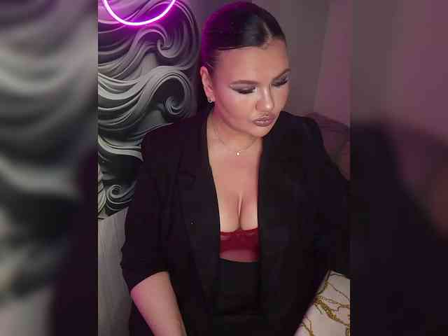 Brunetochkaaa webcam