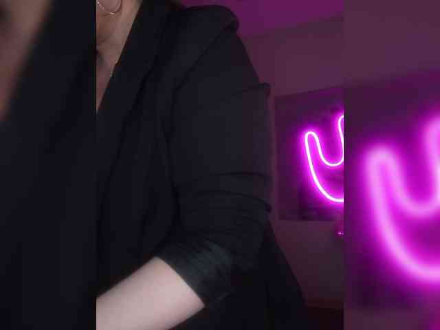 Brunetochkaaa webcam