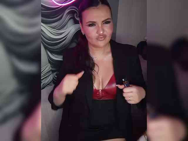 Brunetochkaaa webcam