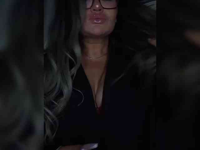 Brunetochkaaa webcam