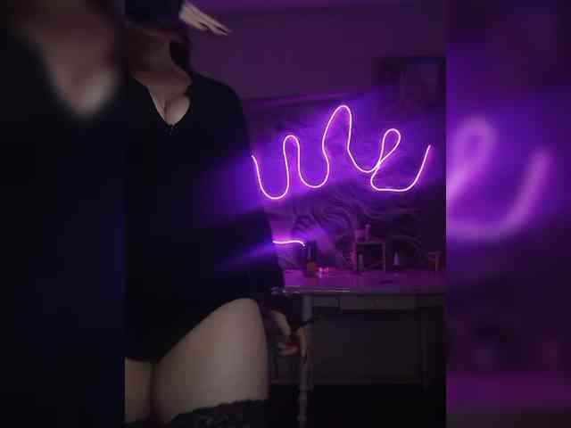 Brunetochkaaa webcam