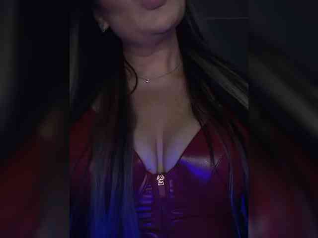 Brunetochkaaa webcam