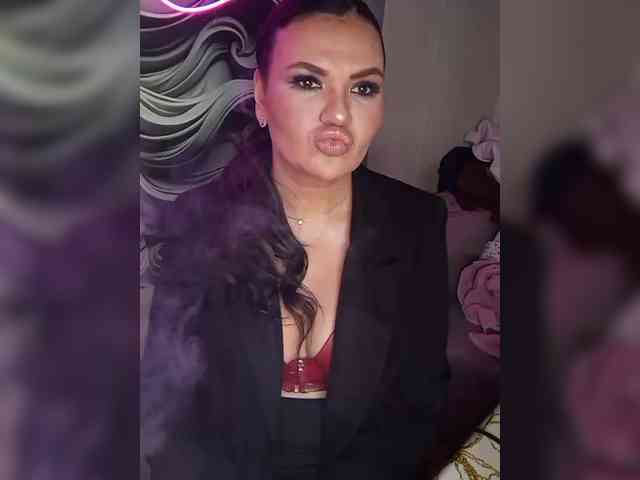 Brunetochkaaa webcam