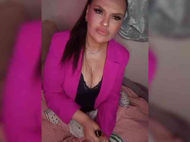 Brunetochkaaa webcam