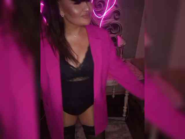 Brunetochkaaa webcam