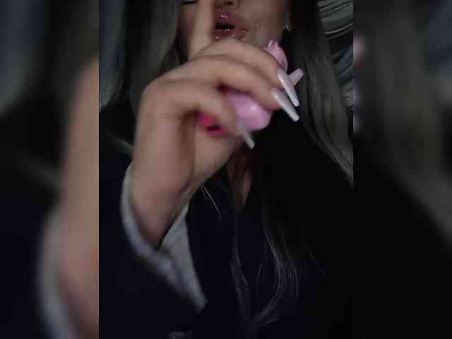 Brunetochkaaa webcam