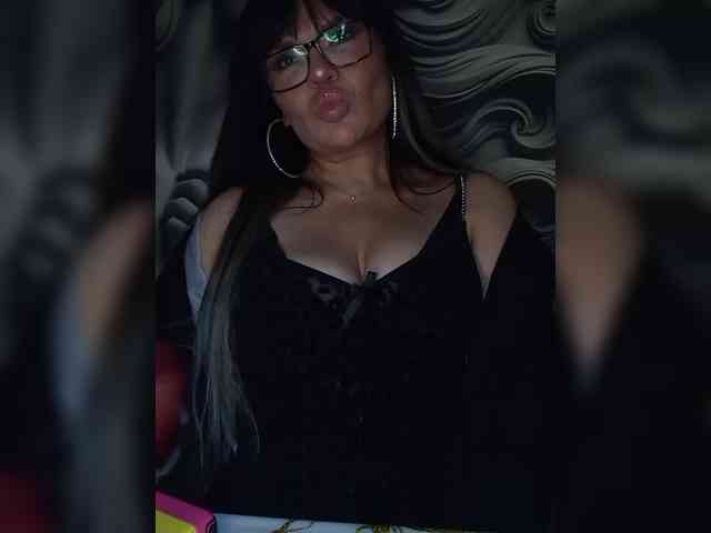 Brunetochkaaa webcam