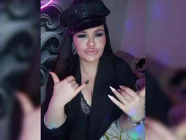 Brunetochkaaa webcam