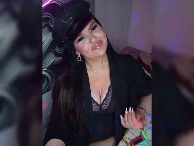 Brunetochkaaa webcam