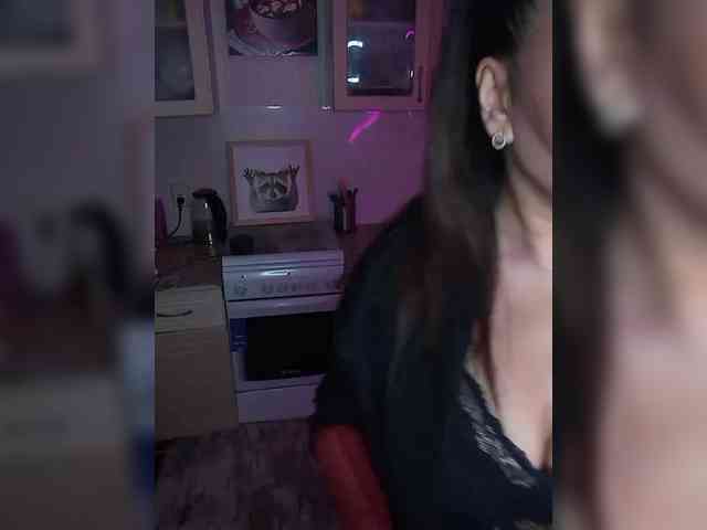 Brunetochkaaa webcam