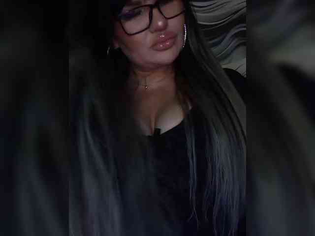 Brunetochkaaa webcam