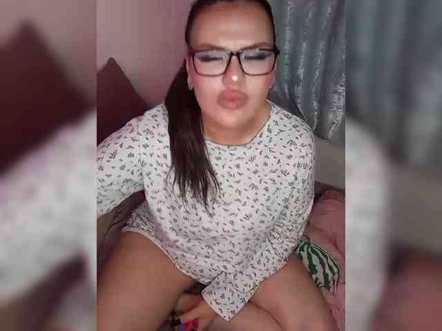 Brunetochkaaa webcam