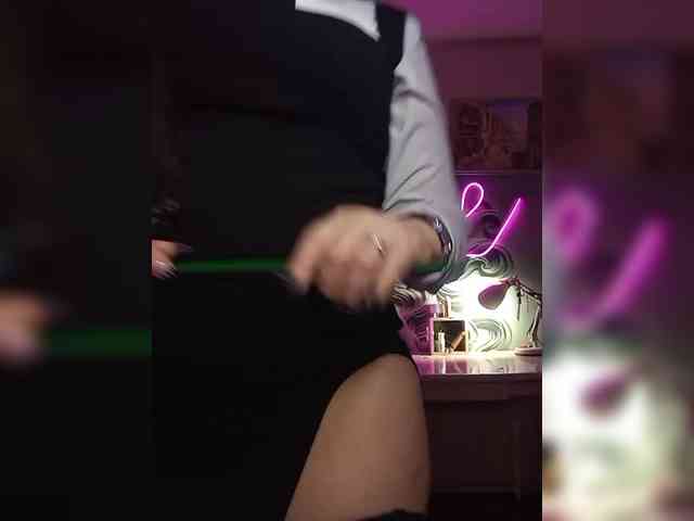 Brunetochkaaa webcam