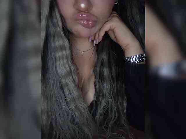 Brunetochkaaa webcam