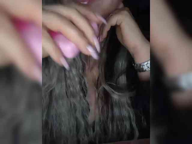 Brunetochkaaa webcam