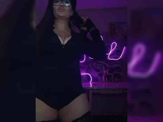 Brunetochkaaa webcam