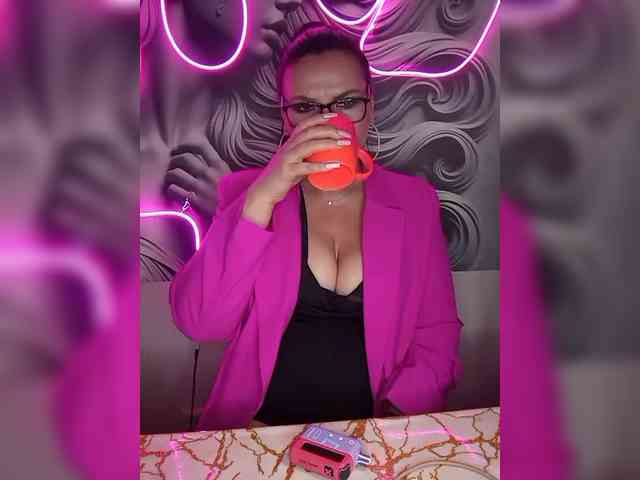 Brunetochkaaa webcam