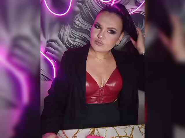 Brunetochkaaa webcam