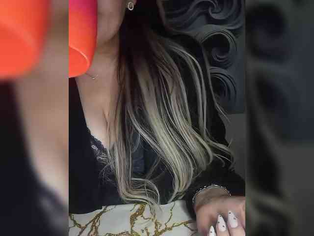 Brunetochkaaa webcam