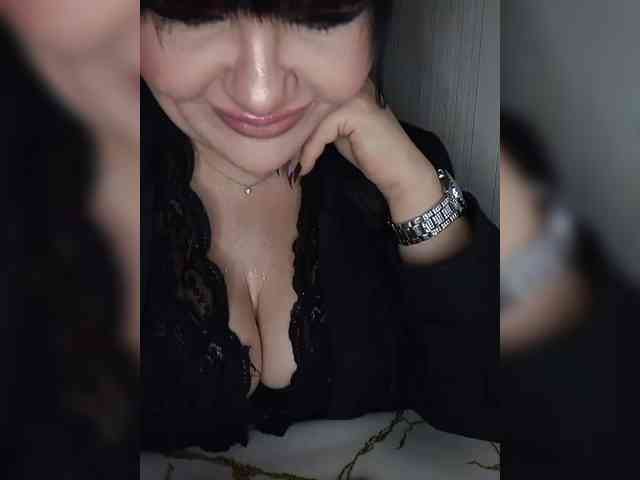 Brunetochkaaa webcam
