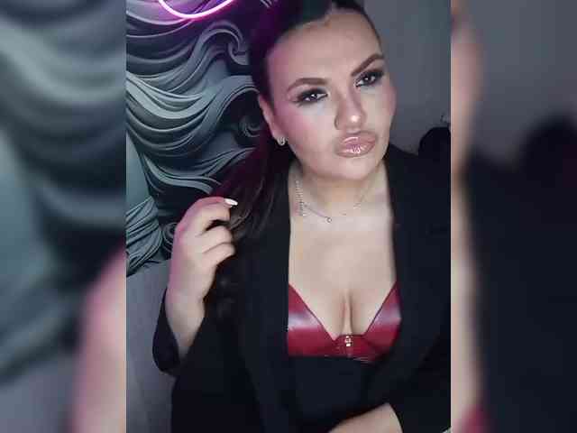 Brunetochkaaa webcam