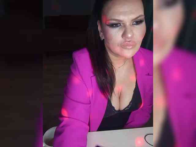 Brunetochkaaa webcam