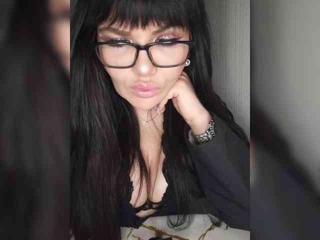 Brunetochkaaa webcam