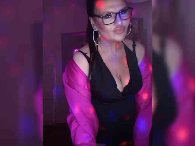 Brunetochkaaa webcam