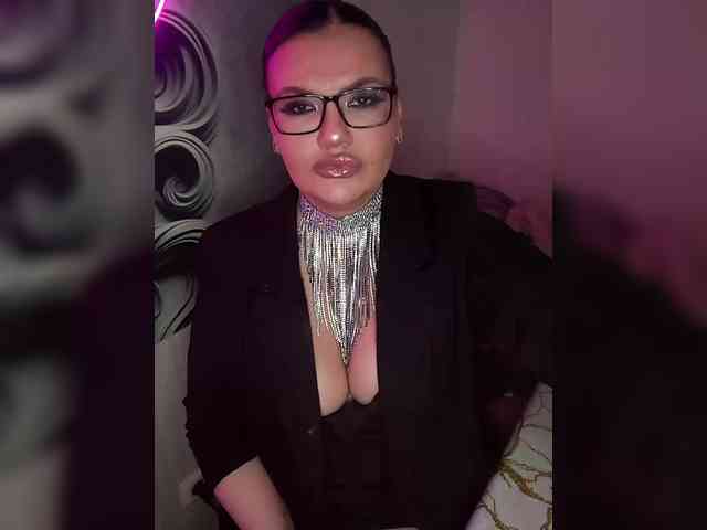 Brunetochkaaa webcam