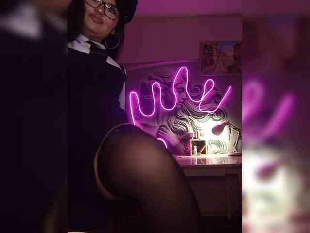 Brunetochkaaa webcam