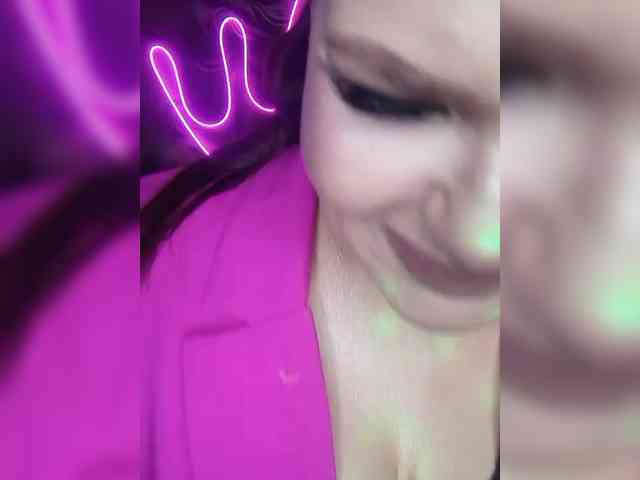 Brunetochkaaa webcam