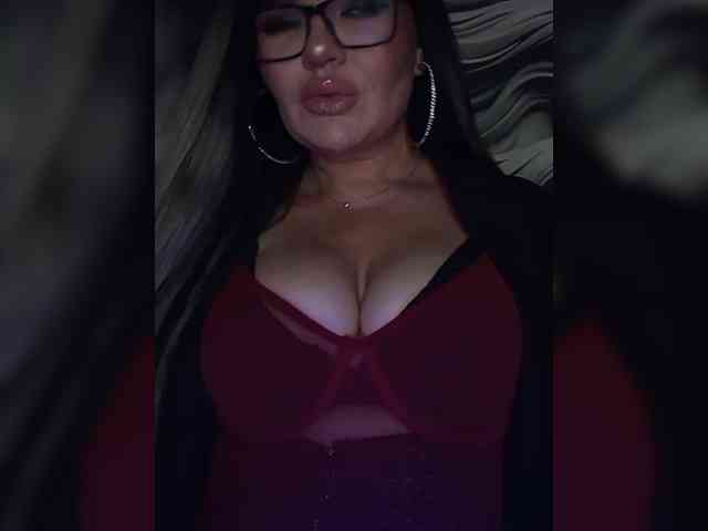 Brunetochkaaa webcam