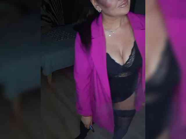 Brunetochkaaa webcam