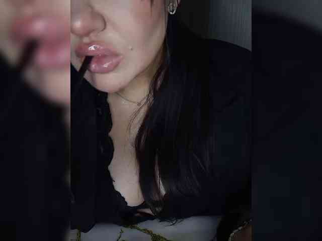 Brunetochkaaa webcam
