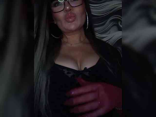 Brunetochkaaa webcam