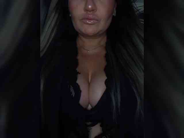 Brunetochkaaa webcam