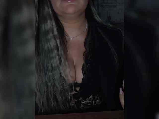 Brunetochkaaa webcam